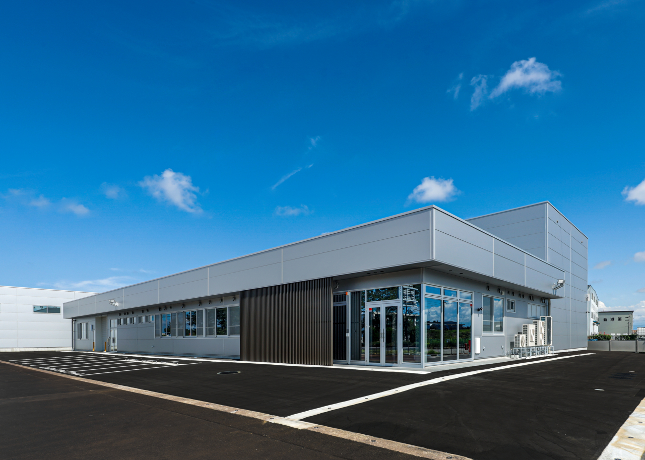 001_7721　外観南西面